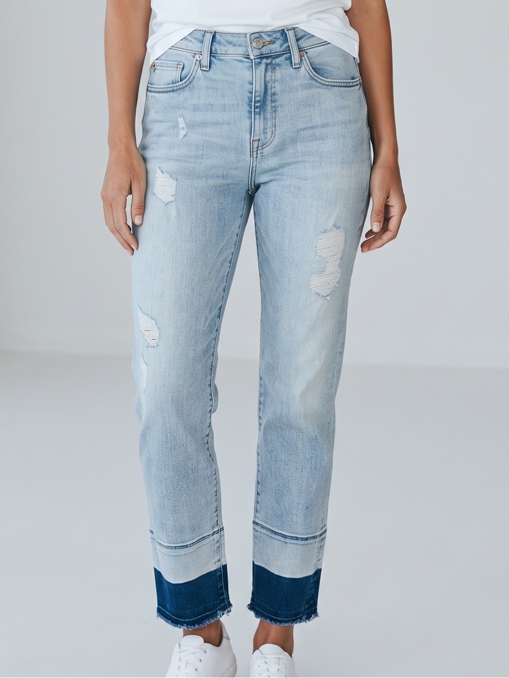 HUDSON Zoeey Midrise Crop Straight Jeans Size 29 Distressed Two Tone Hem